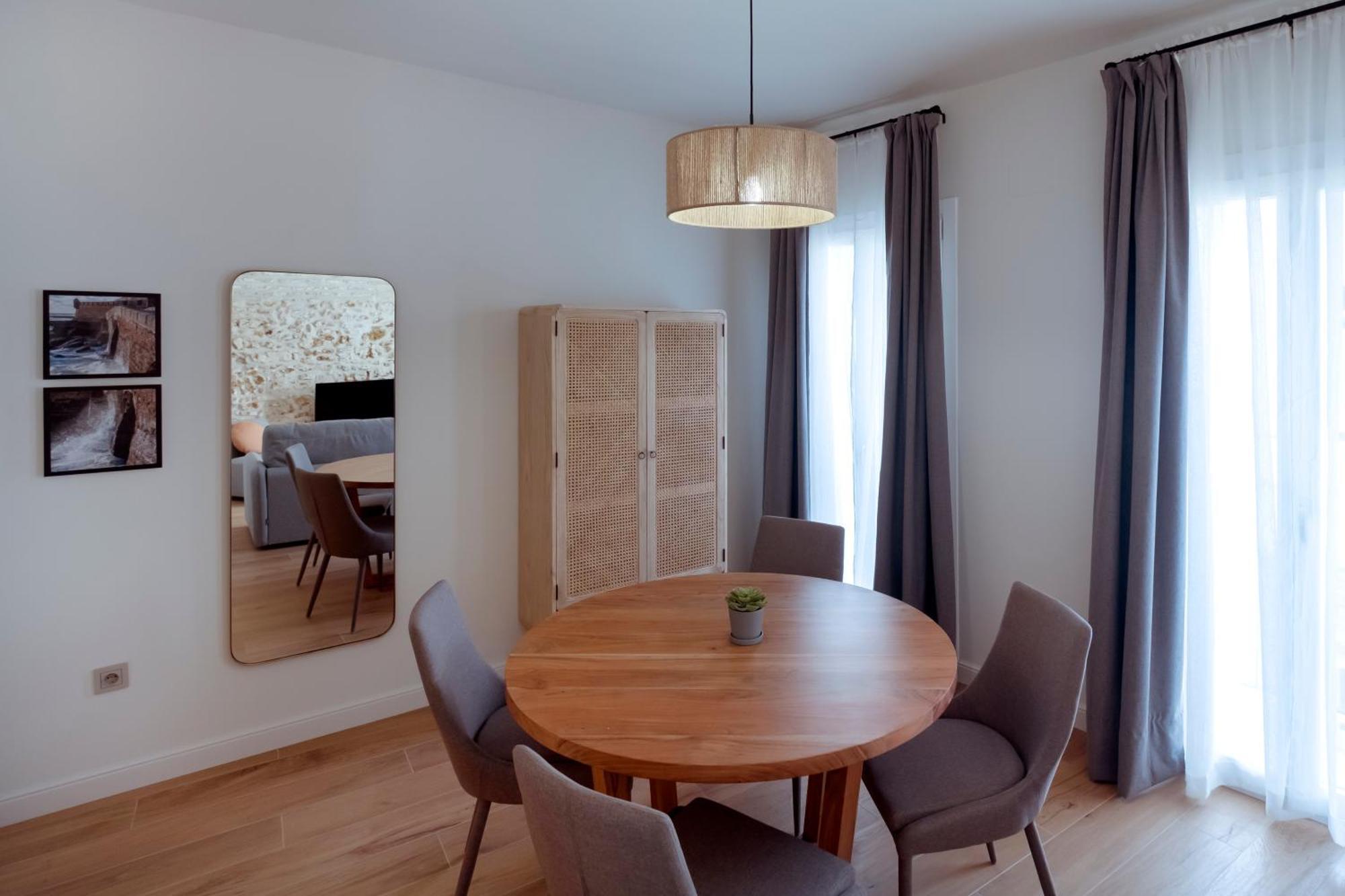 Villar Suites By Cadiz4Rentals Экстерьер фото